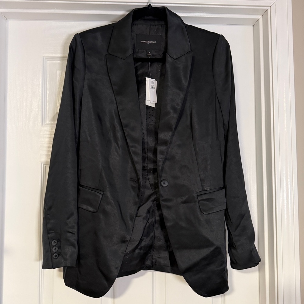 NWT Satin Black Blazer
